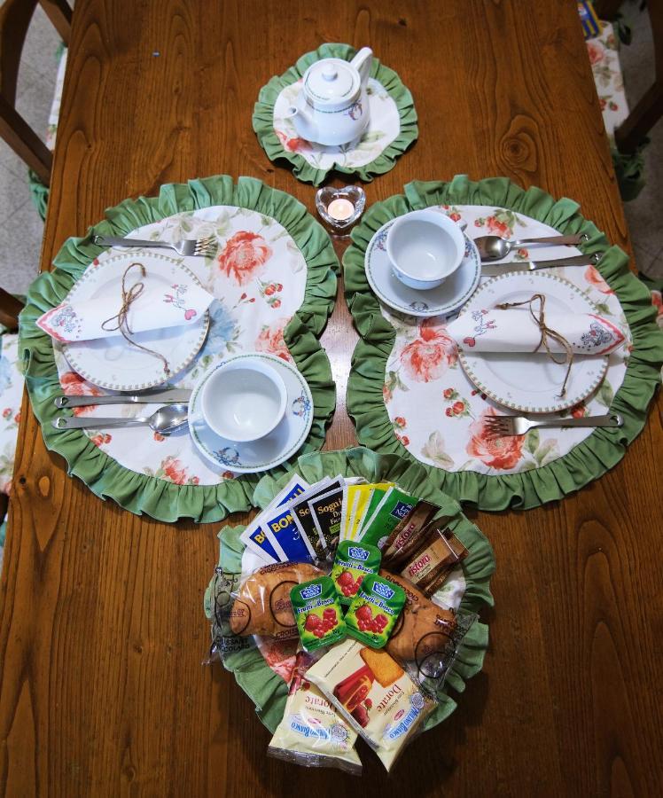 La Casina Dei Cuori Di Nonna Miglia Villa Pallerone Kültér fotó